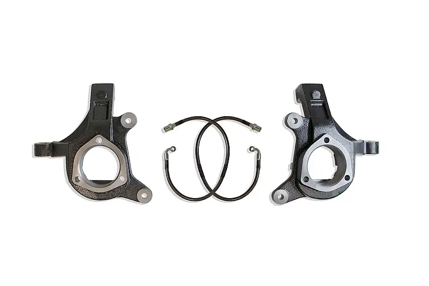 MaxTrac Suspension 701330BL 3" LIFT SPINDLES W/ BRAKE LINES (CAST STEEL ARMS)