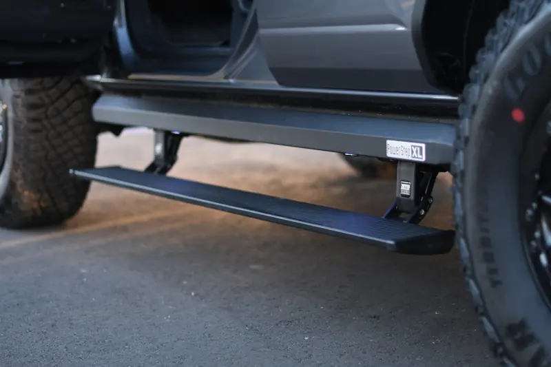 2021-2025 Ford Bronco 4-Door AMP PowerSteps XL | 77140-01A