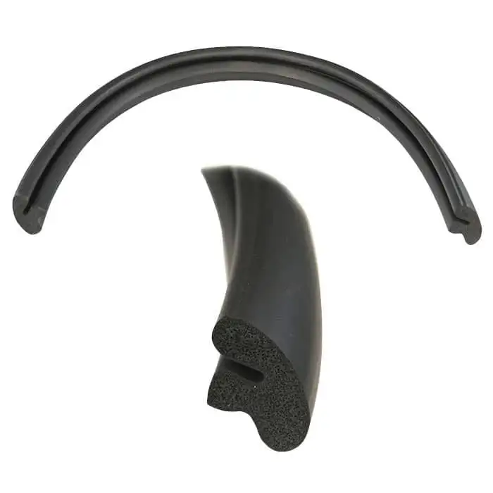 Bonnet Rubber, On Cowl, 19"