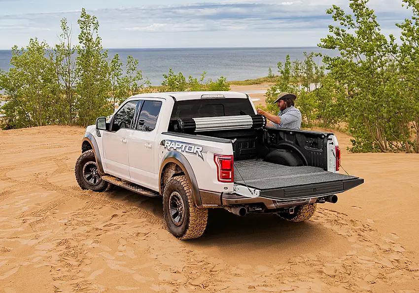 BAK Revolver Roll-Up Hard Cover X2 21-25 F150 5'7" (Includes Lightning) 39339