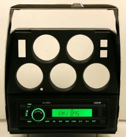 RADIO AND DIE CAST BEZEL-MILENNIA-WITH USB & AUX PORT-NO CD PLAYER-72-76 (#E13523)