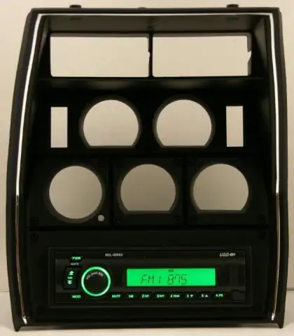 RADIO AND PLASTIC BEZEL-MILENNIA-WITH USB & AUX PORT-NO CD PLAYER-77 (#E13524)