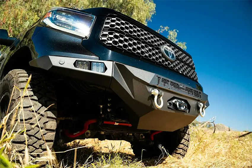 DV8 Offroad RBTT2-06