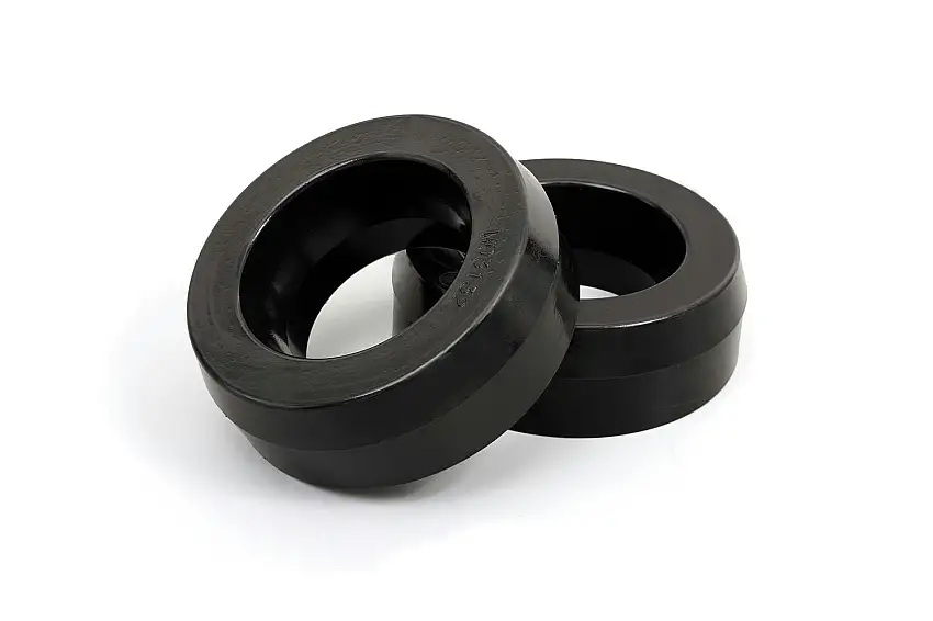 Daystar KF09105BK 1.5" Leveling Kit Front