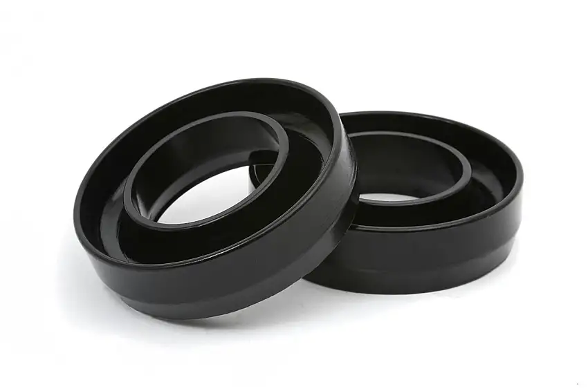 Daystar KG09100BK 1" Leveling Kit Front