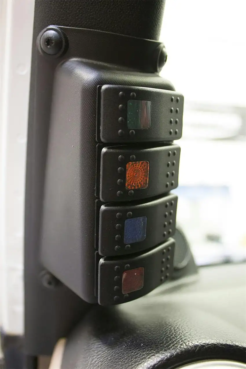 Daystar KJ71056BK A-Pillar Rocker Switch Pod (Switches Included)