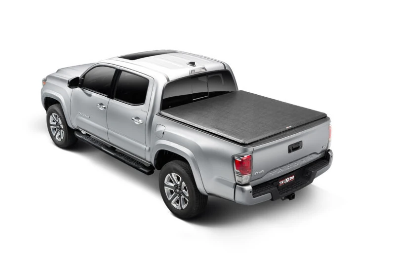 2022-2025 Toyota Tundra 5.5ft Bed TruXedo TruXport Rolling Tonneau Cover with Deck Rail System | 264001