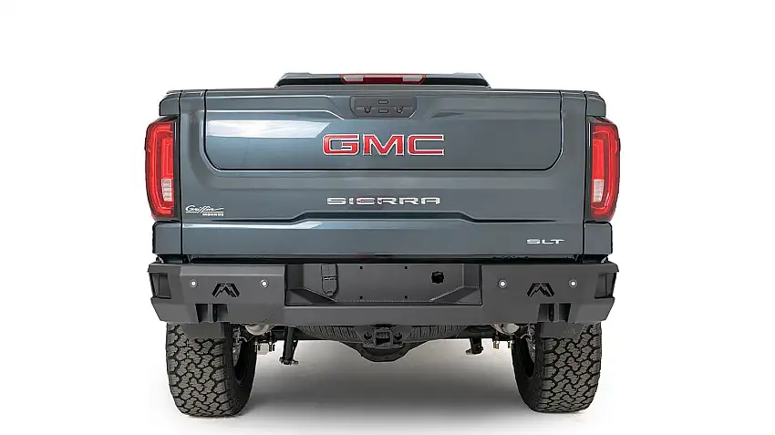Fab Fours CS19-W4050-B Premium Rear Bumper