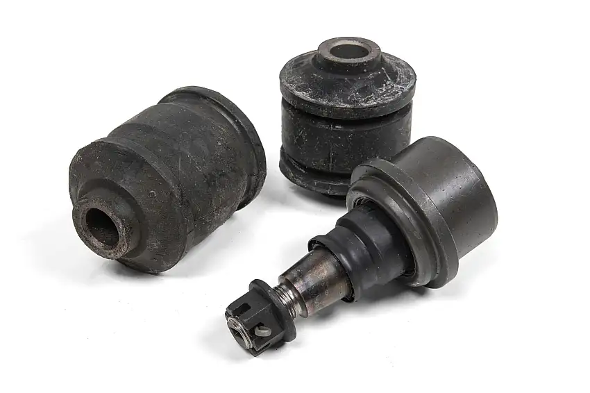 BDS Suspension BDS081214 Service Kit: Ball Joint BDS LCA w/ Bushings GM 2500/3500HD 021251, 021252